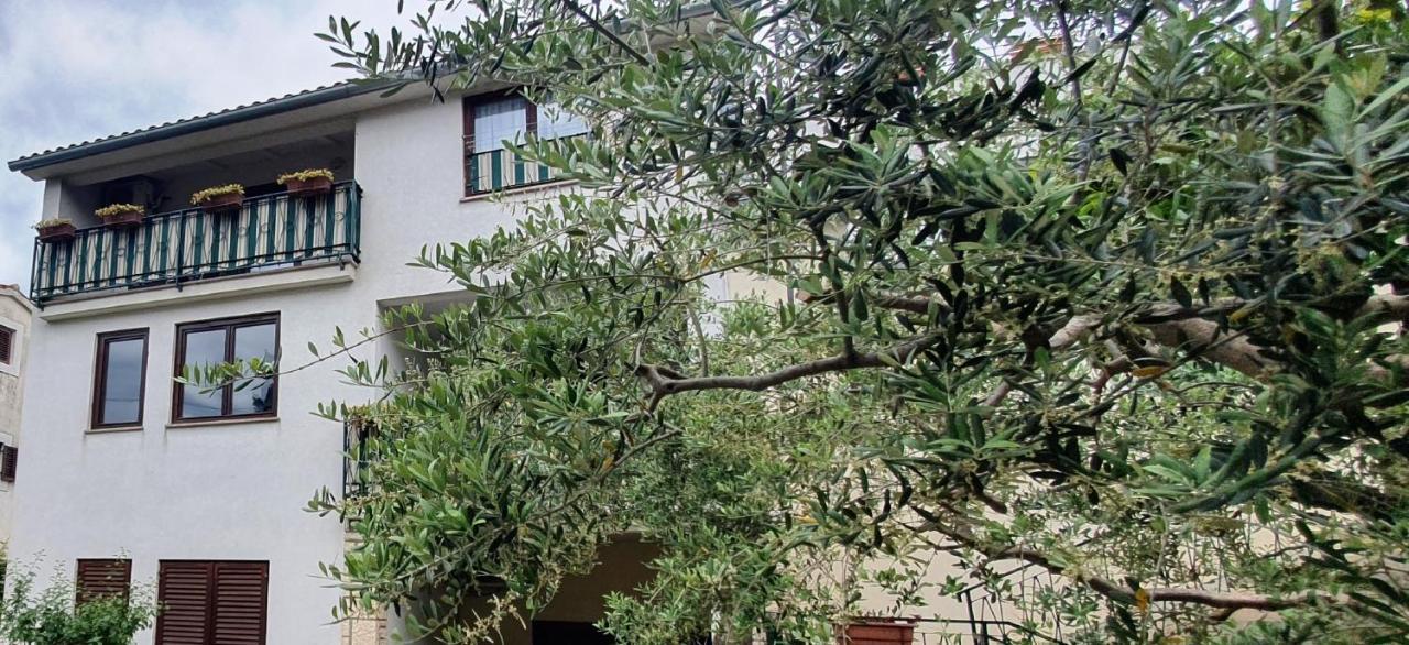 Cecillia Mare Apartments Rovinj Exterior foto