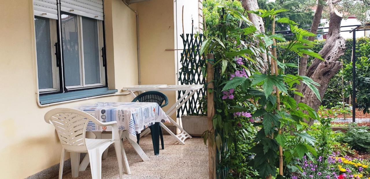 Cecillia Mare Apartments Rovinj Exterior foto